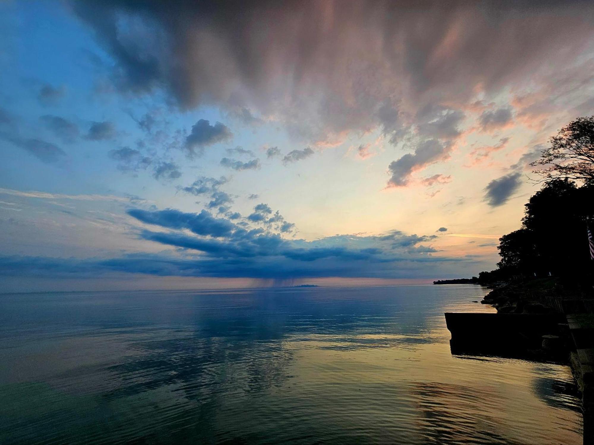 Tree-Top Lake-Front Cottage Madison Экстерьер фото